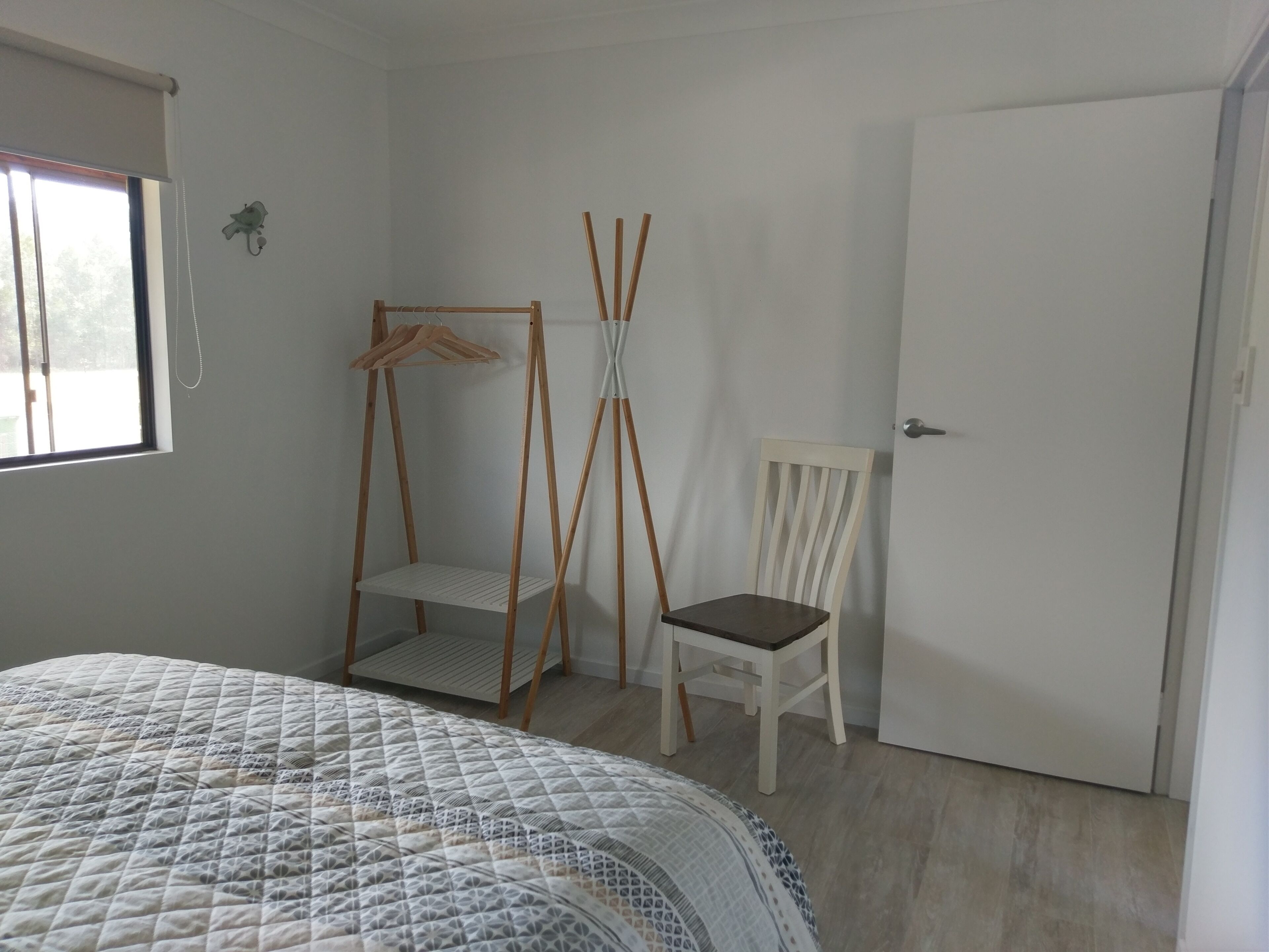 Dolphins, dugongs, migratory birds, fishing, kayaking, beach 300 mtr - Toorbul