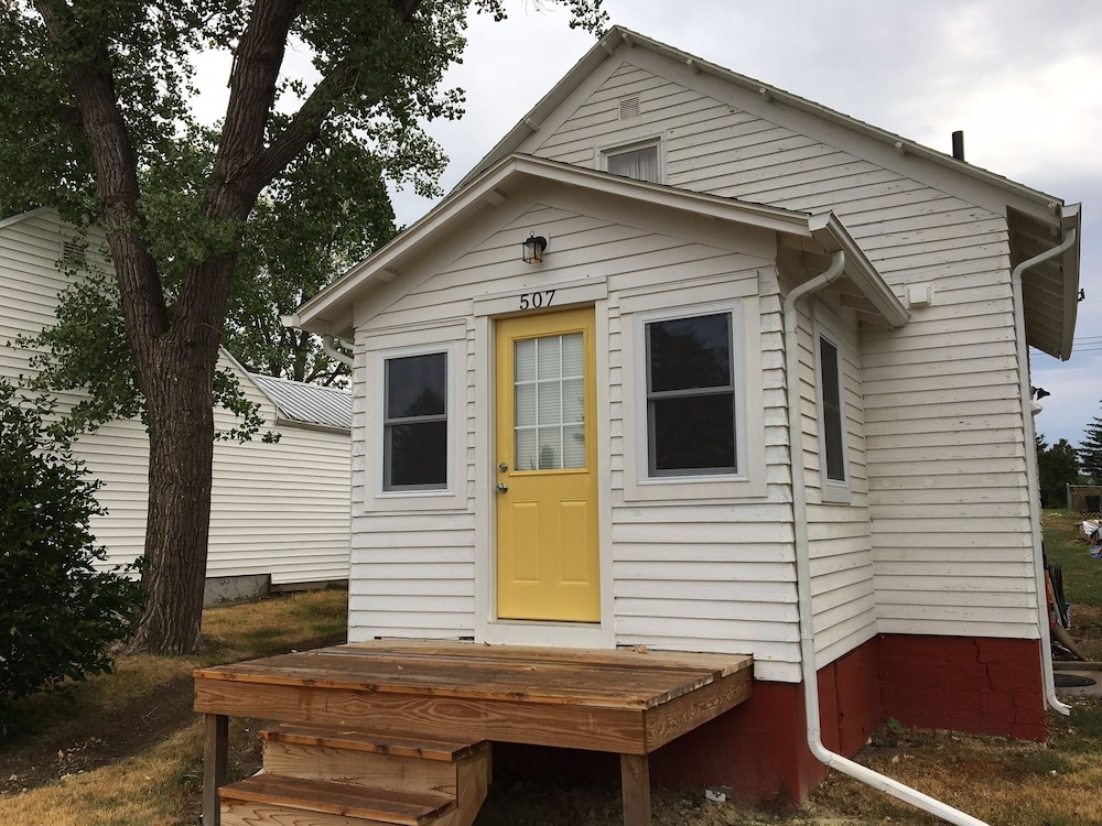 Updated Mott ND Hunter/Guest House Mott Vrbo
