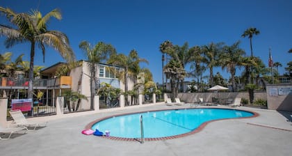 Sandyland Shores- Carpinteria