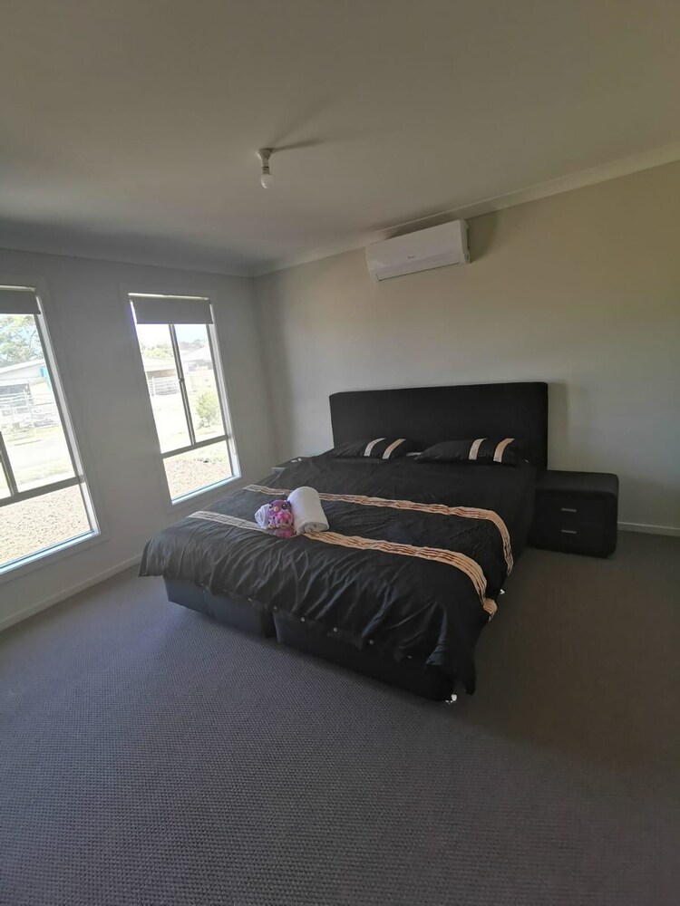 Phillip Island family house
