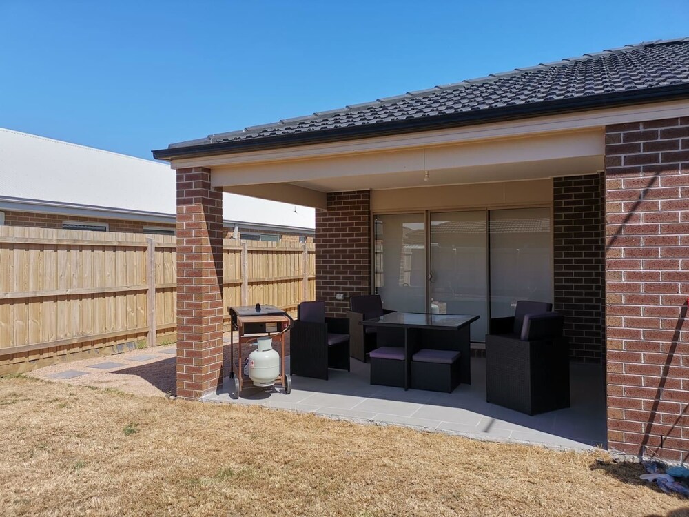 Phillip Island family house