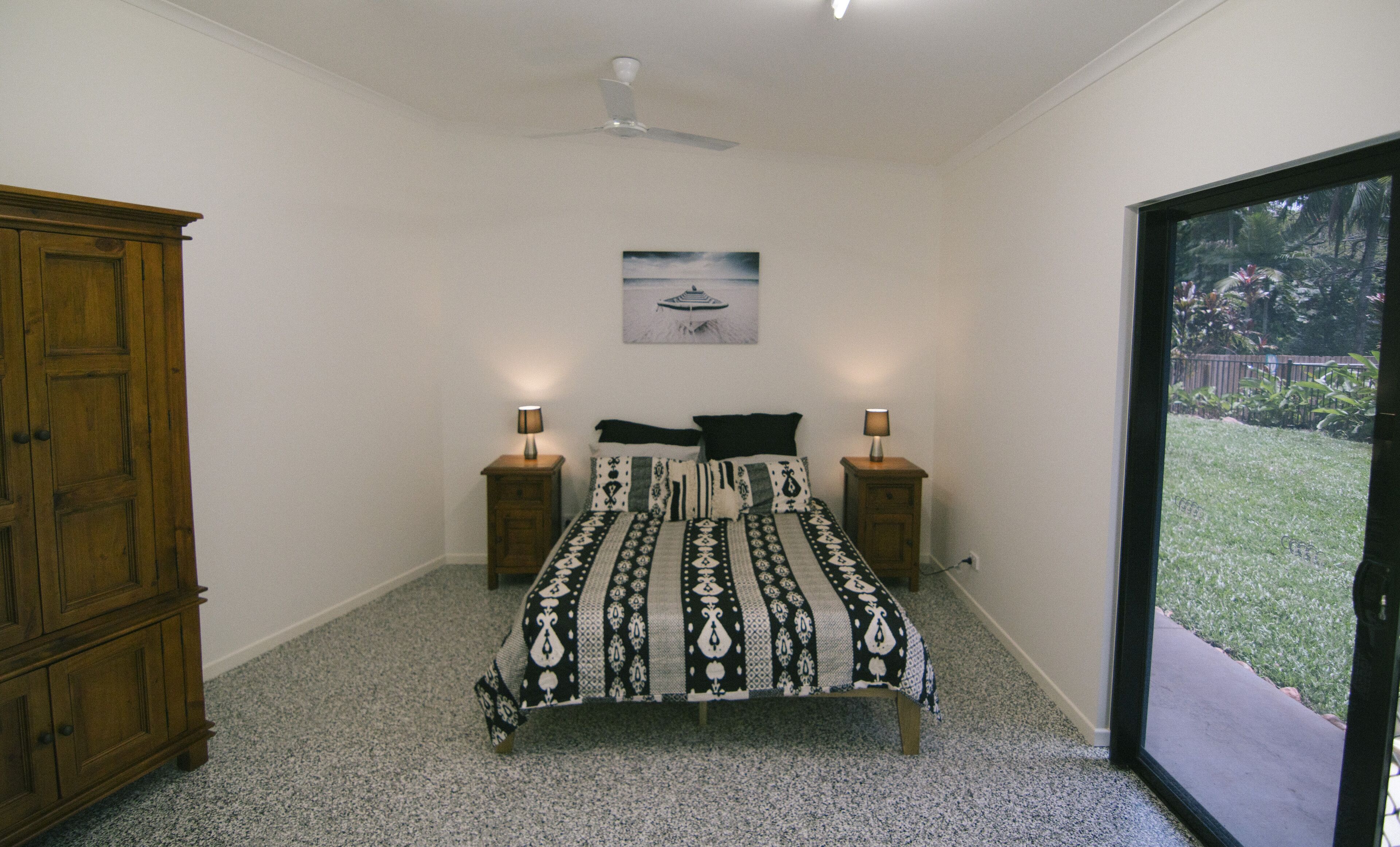 Golden Sunbird BnB - 2 Bedroom Apartment in Unique Rainforest Setting