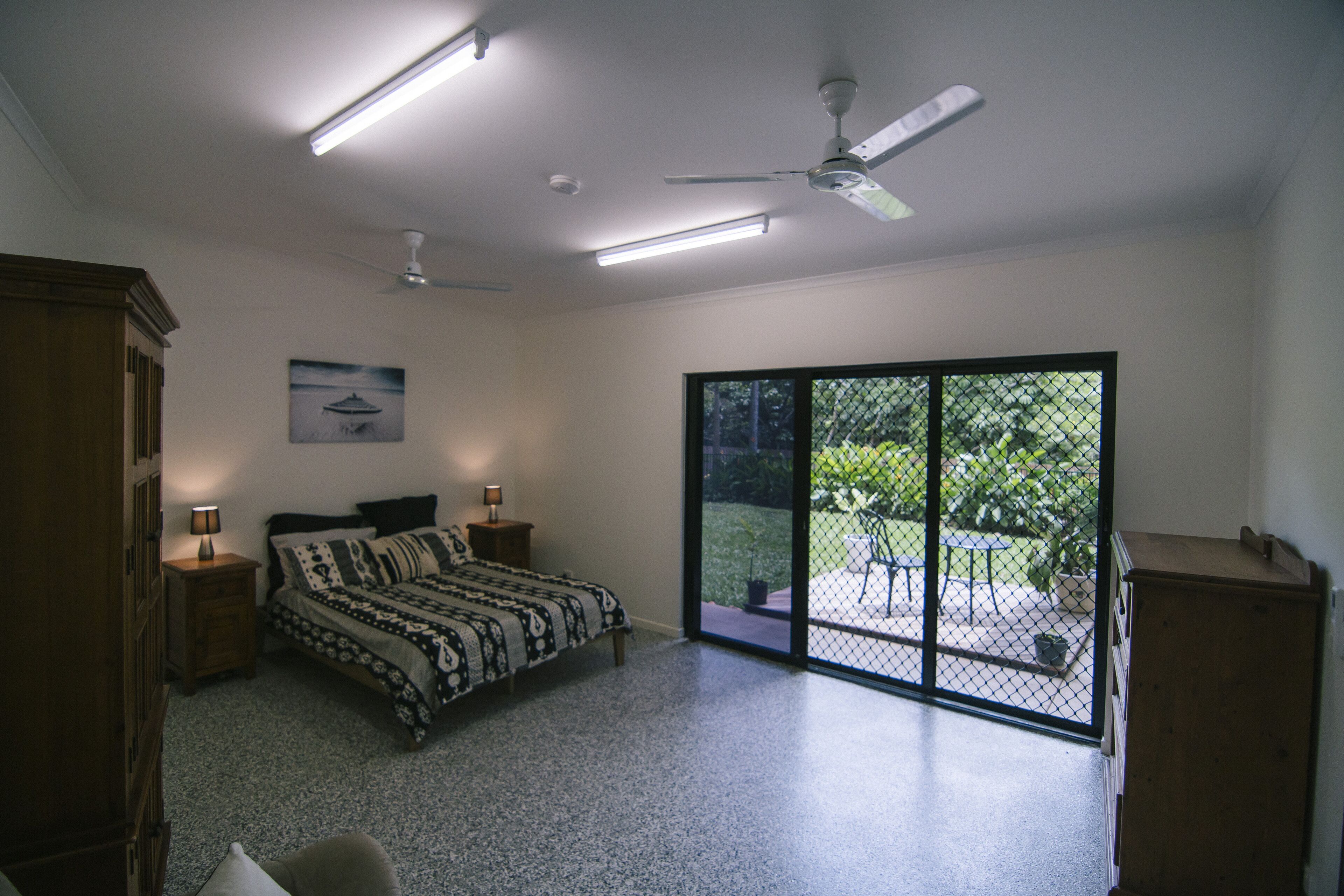 Golden Sunbird BnB - 2 Bedroom Apartment in Unique Rainforest Setting