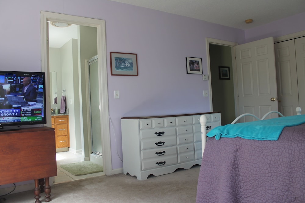 Walk to the beach at Black Point, Niantic, Ct. in Niantic Best Rates