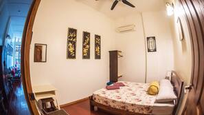 Iron/ironing board, free WiFi, linens