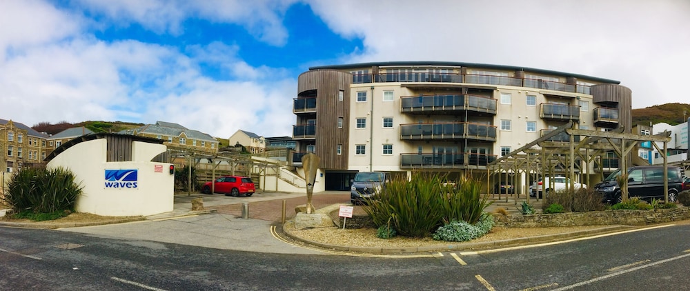 Waves Apartments 2019 Room Prices Deals Reviews Expedia
