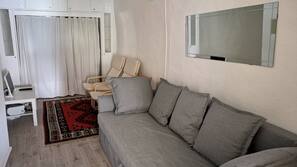 TV, caminetto