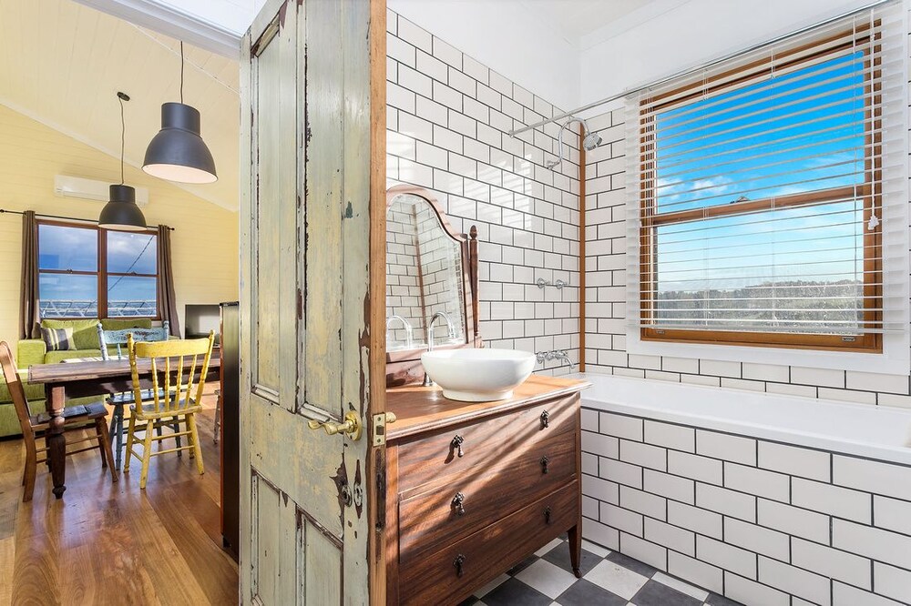 Clunes Cottage