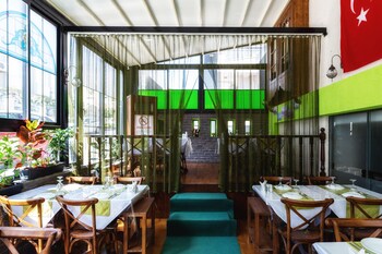 Mic Royal Hotel Deals Reviews Konyaalti Tur Wotif
