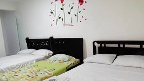 10 bedrooms, desk, free WiFi, linens