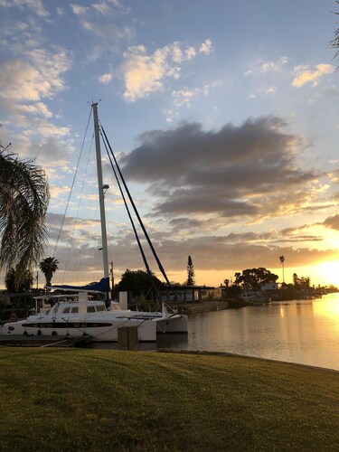 Looking for Rental Near the Gulf. Availability March 15, April 30, 20120 in Port Richey, United States