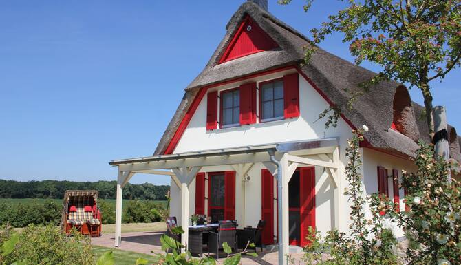 Download Thatched Cottage In 1 Row To The Baltic Sea Near The Hanseatic Desktop Wallpaper Free Get Wallpaper Thatched Cottage In 1 Row To The Baltic Sea Near The Hanseatic For Android Free