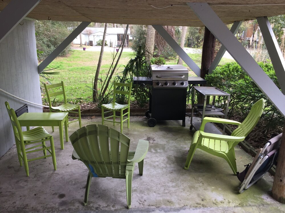 Charming Beach Bungalow