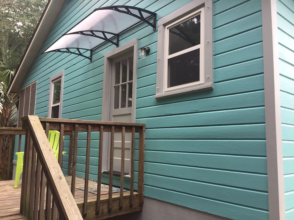 Charming Beach Bungalow