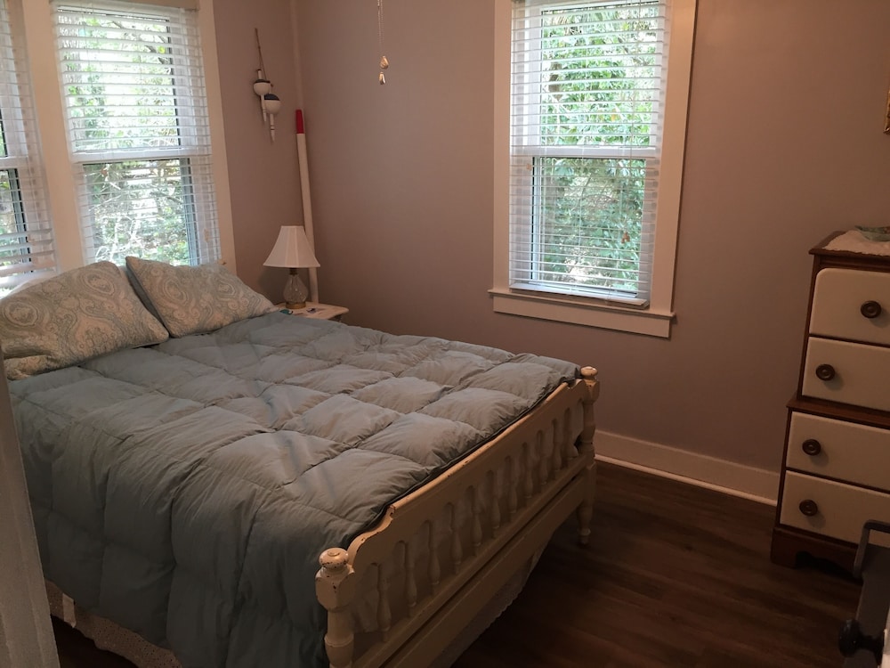 Charming Beach Bungalow