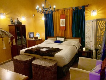 2020 Palm Beach Plaza Noord Vacation Packages Hotwire