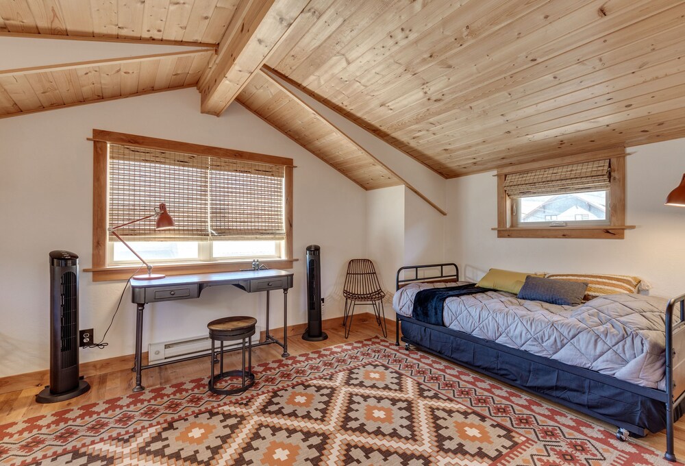 Yellowstone Lodge Gardiner Vrbo