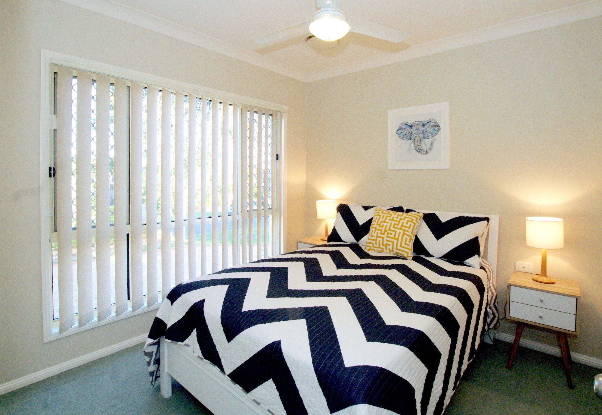 Anaheim Entertainer Deluxe