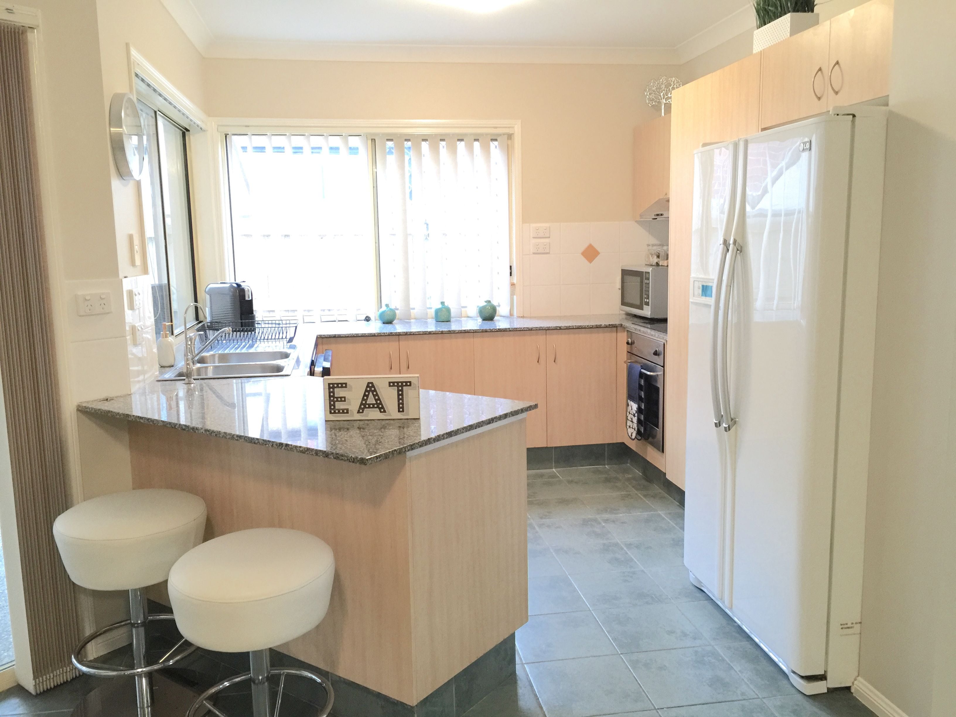 Anaheim Entertainer Deluxe