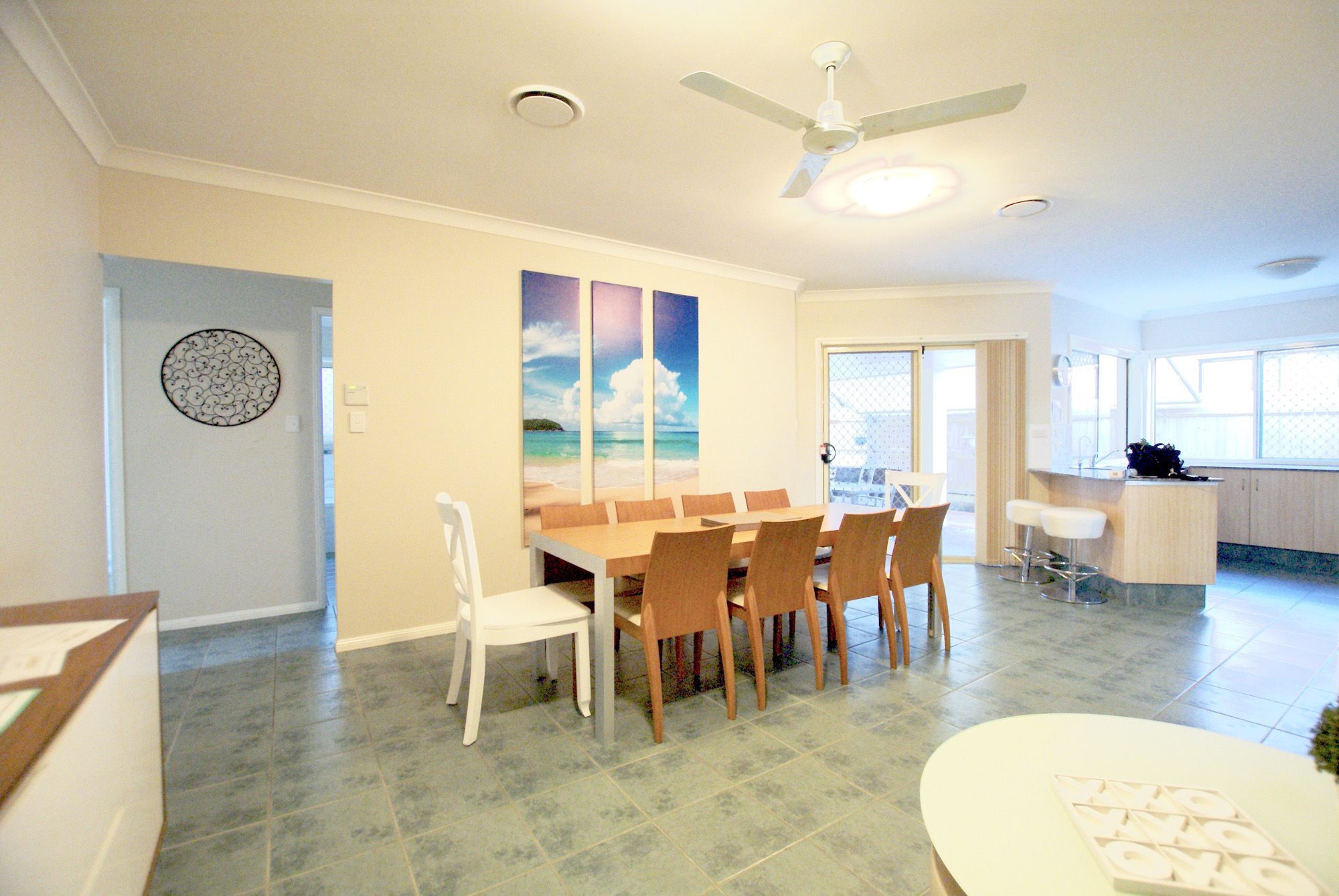 Anaheim Entertainer Deluxe