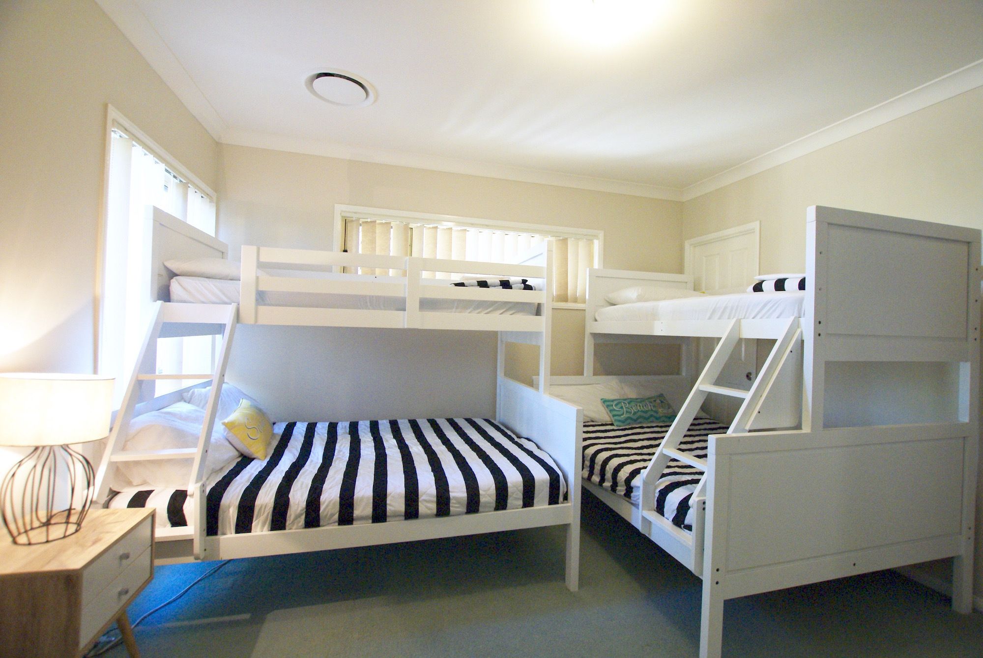 Anaheim Entertainer Deluxe