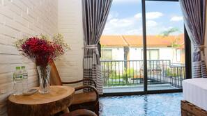 Iron/ironing board, free WiFi, linens, wheelchair access