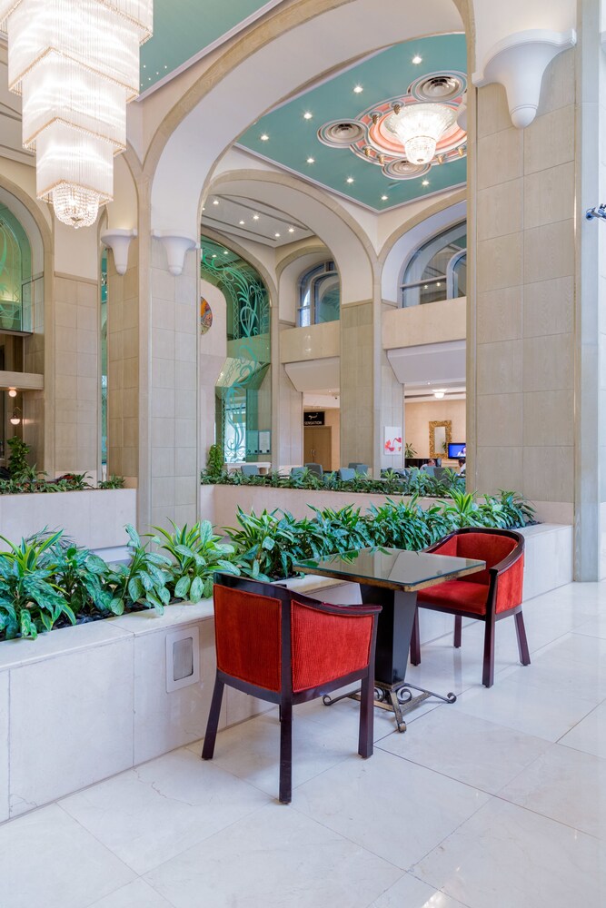 Crowne Plaza Dubai Apartments Dubai Are Lastminute Co Nz