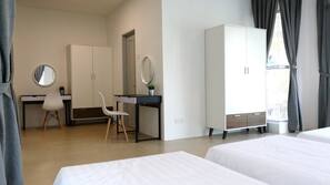 Desk, blackout drapes, free WiFi, linens