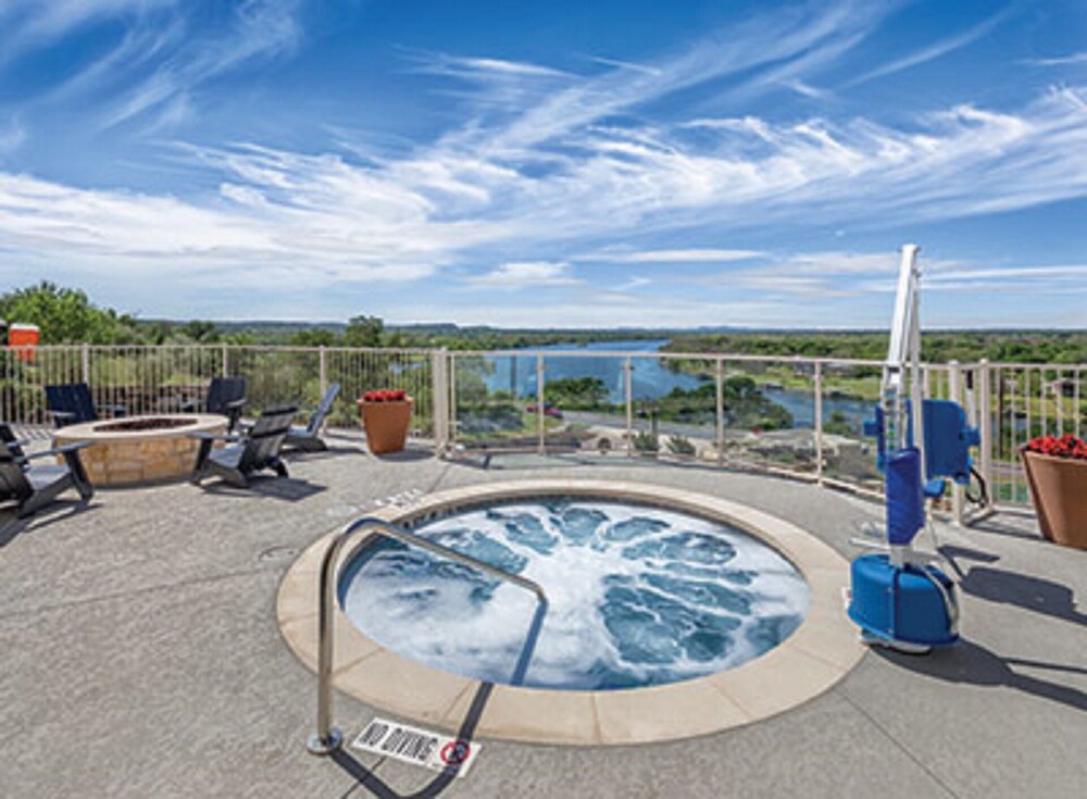 views of the rural surroundings! Marble Falls Vrbo