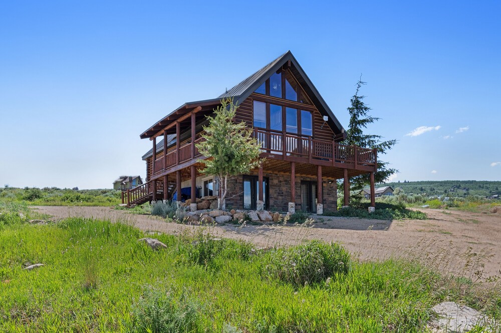 Upscale Cabin W Lake Views Gas Fireplace Trails Within