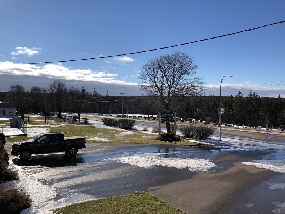 Anne Shirley Motel Cottages In Cavendish Cheap Hotel Deals