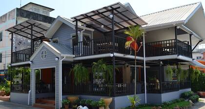 Romantic Hotel