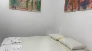 Wi-Fi de cortesia, roupa de cama