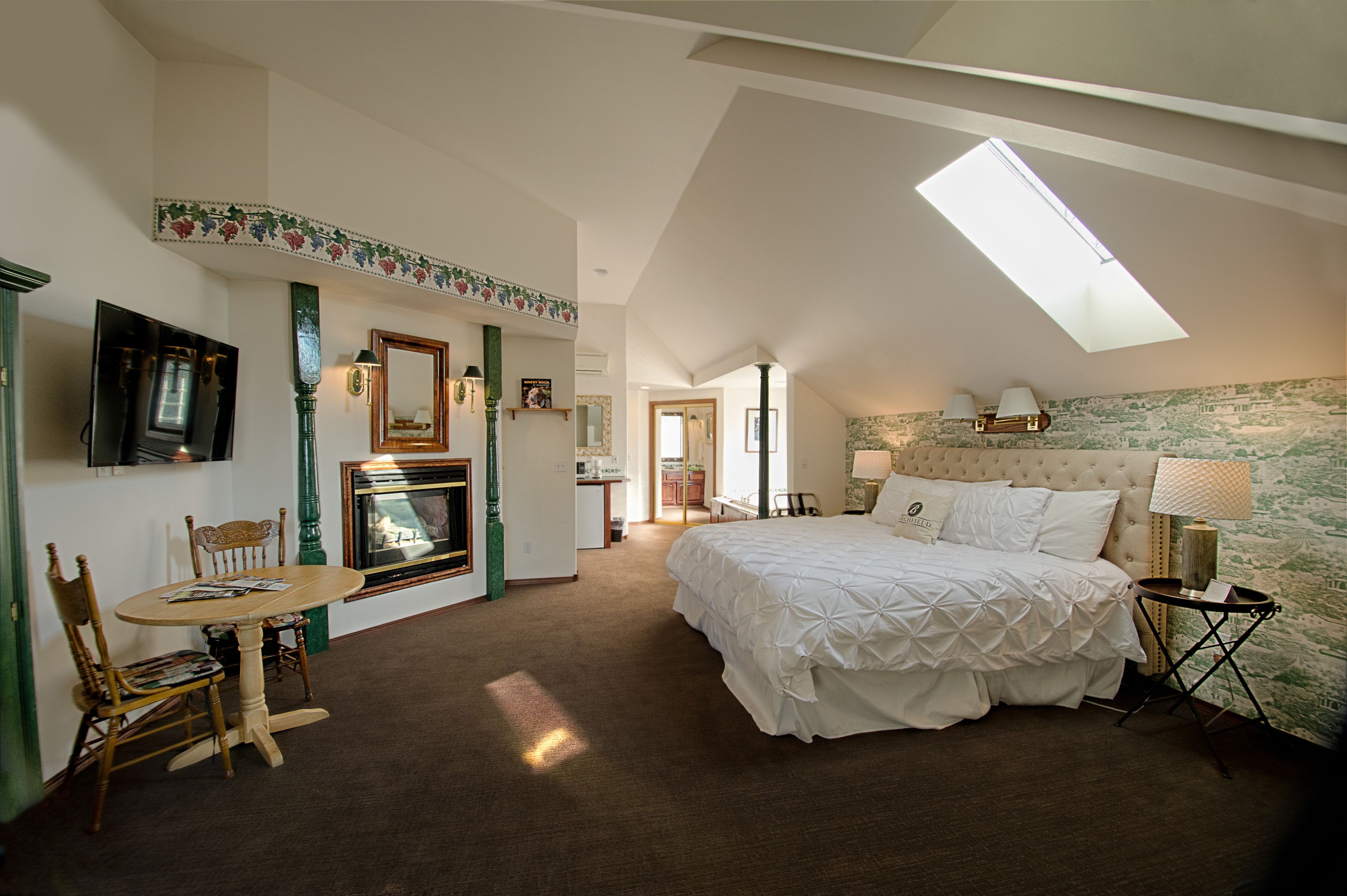 Birchfield Manor Inn and Restaurant in Yakima, United States