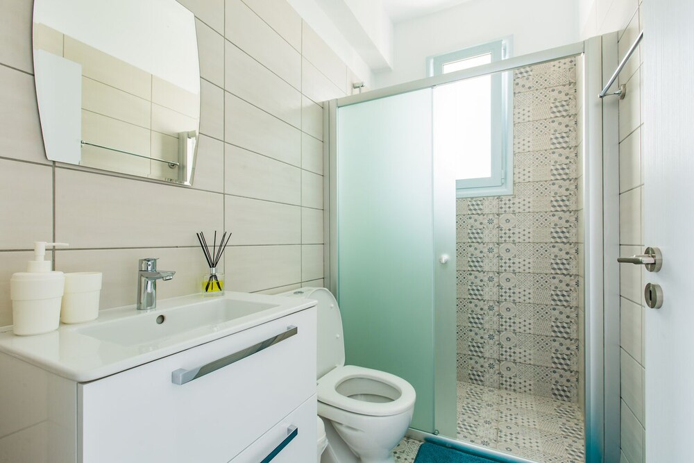 Blue Diamond Villa No.3, Paphos: Room Prices & Reviews ...