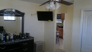Iron/ironing board, free WiFi, bed sheets