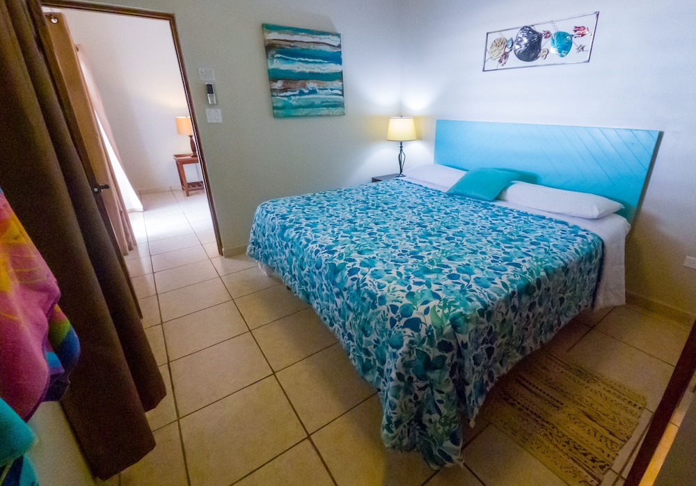 Villa Camila Oceanfront 4 guests pet friendly at Stella, Rincón