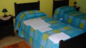 Free WiFi, linens
