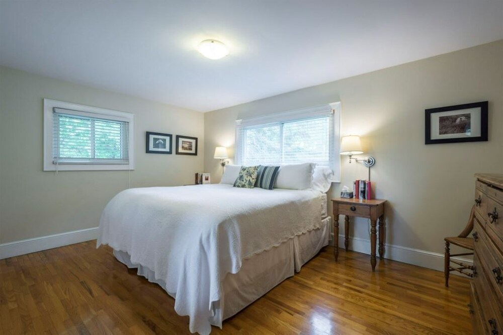 Waterfront Newly Renovated The Glenora House Adolphustown Vrbo