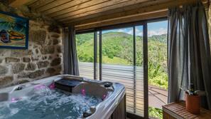 Bain à remous intérieur