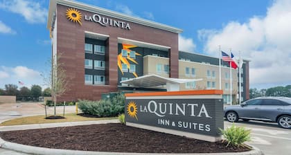 La Quinta Inn and Suites by Wyndham Houston Spring South