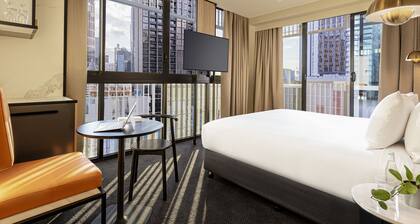 Brady Hotels Jones Lane