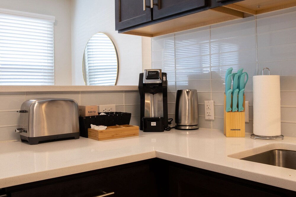 The Perry Sloan's Lake by Kasa