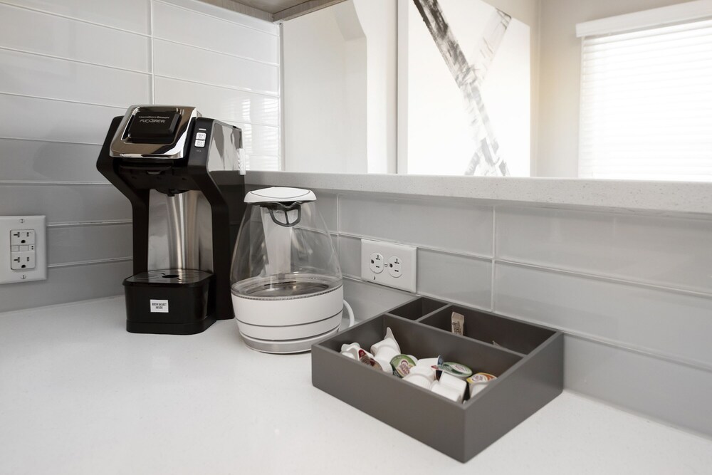 The Perry Sloan's Lake by Kasa