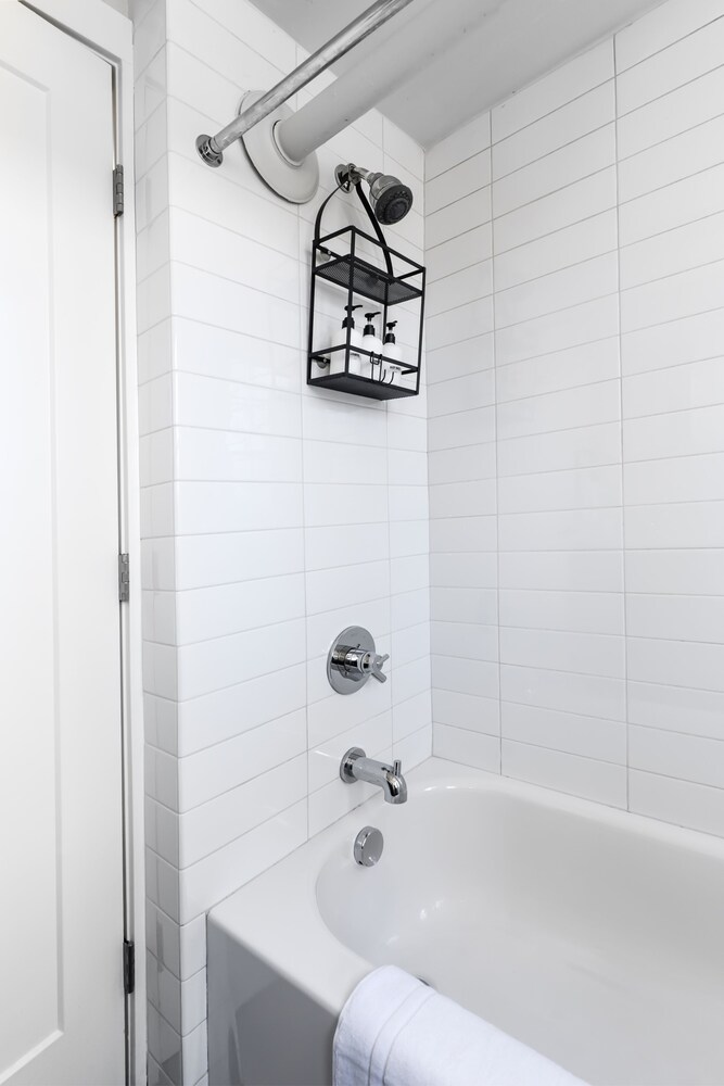 The Perry Sloan's Lake by Kasa