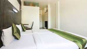 Rollaway beds, free WiFi, linens