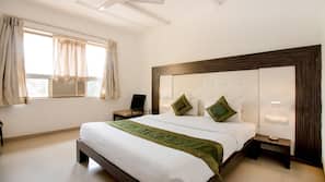 Rollaway beds, free WiFi, linens