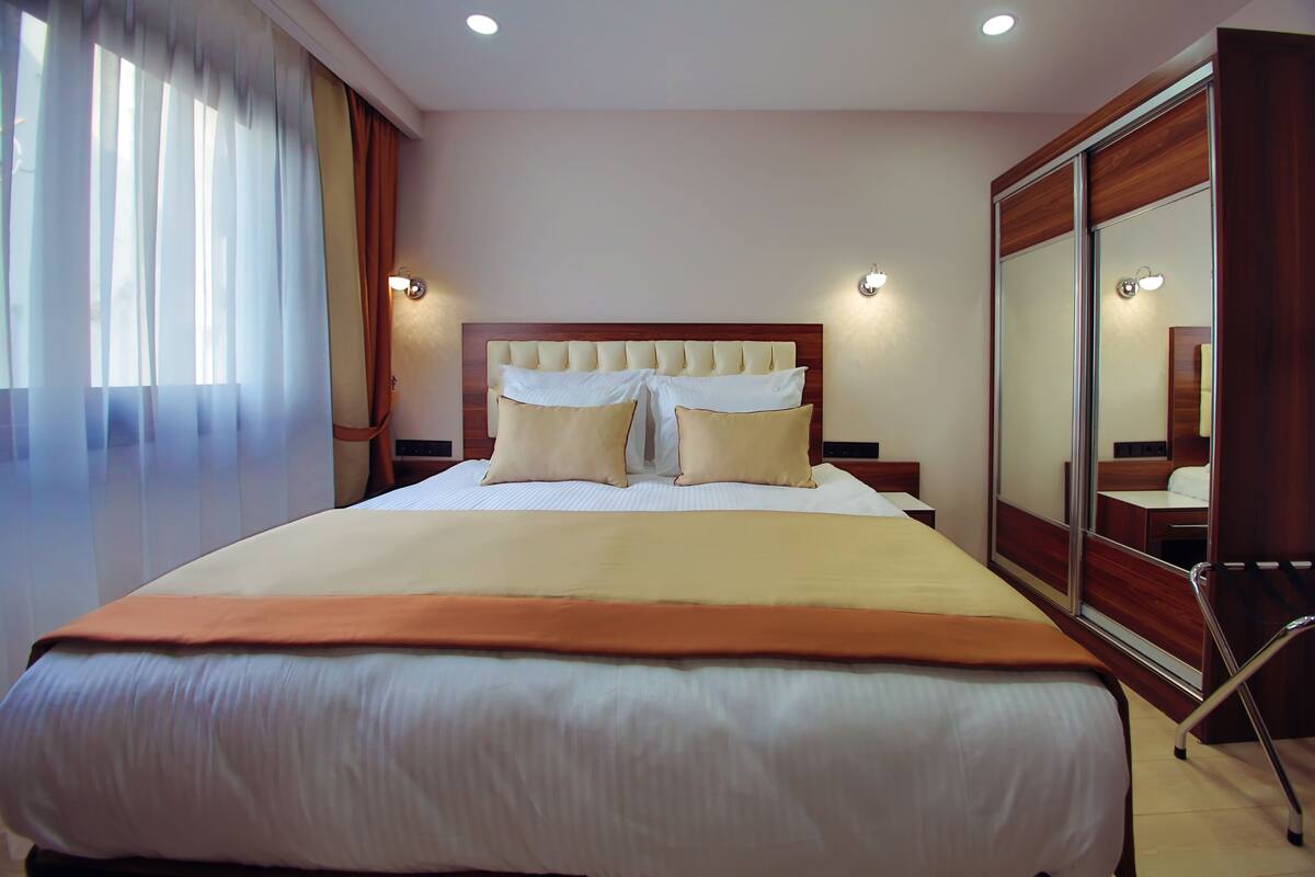 Hotel Paris Prestige In Izmir Turkey Expedia