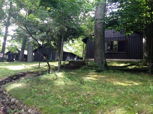 Best Cabins In Muskegon For 2020 Find Cheap 59 Cabins Rentals