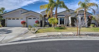 Villa Holly